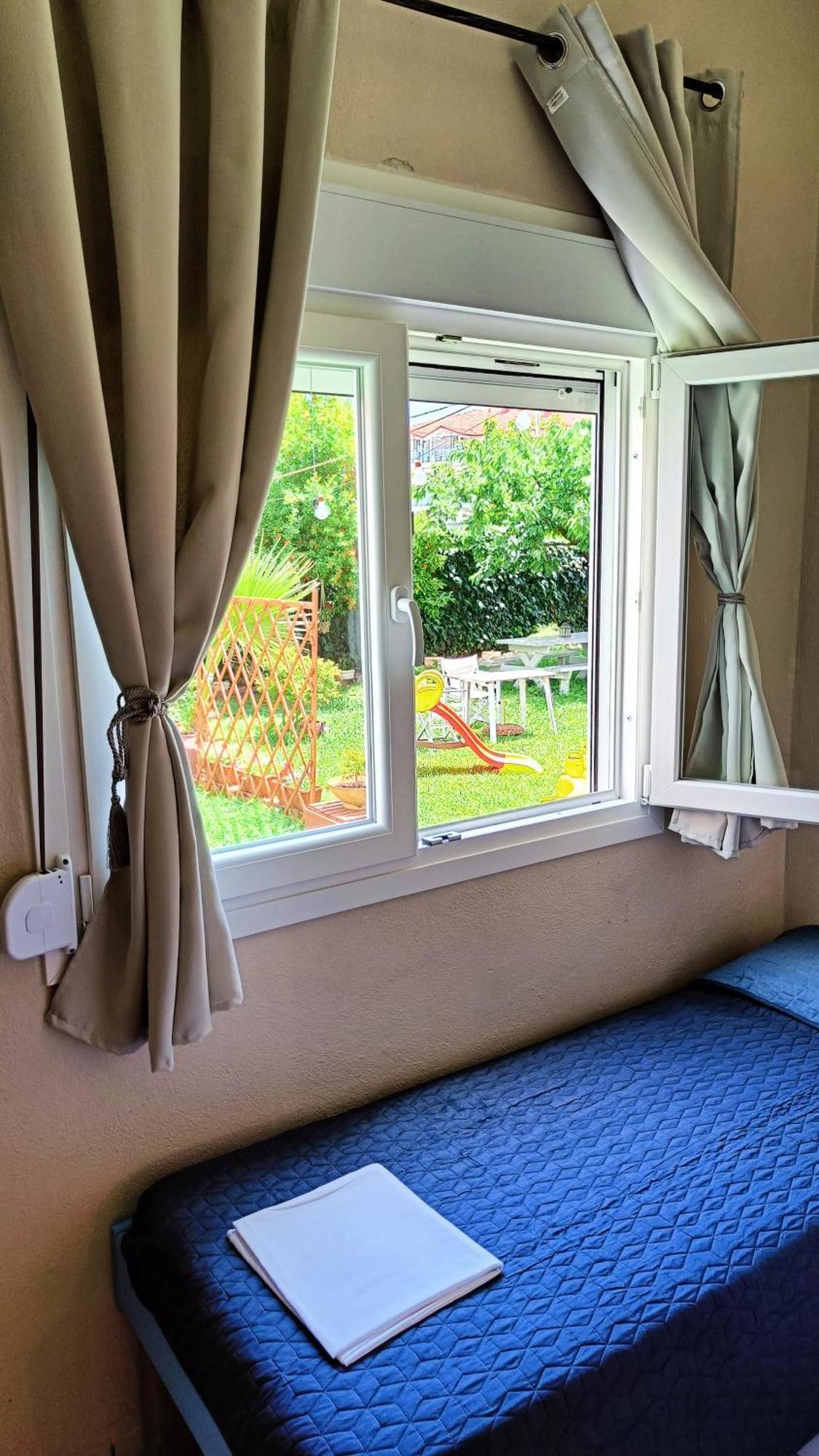 الشقق الفندقية ليبتوكاريافي  Garden House Katerina المظهر الخارجي الصورة