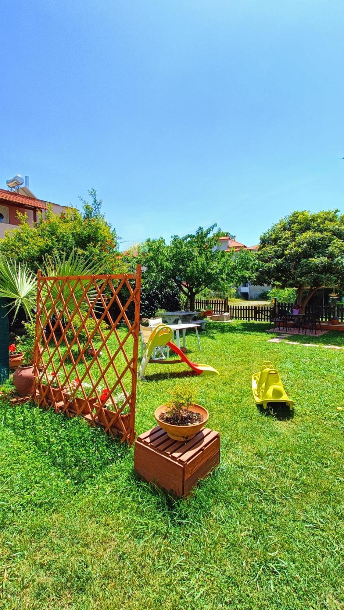 الشقق الفندقية ليبتوكاريافي  Garden House Katerina المظهر الخارجي الصورة